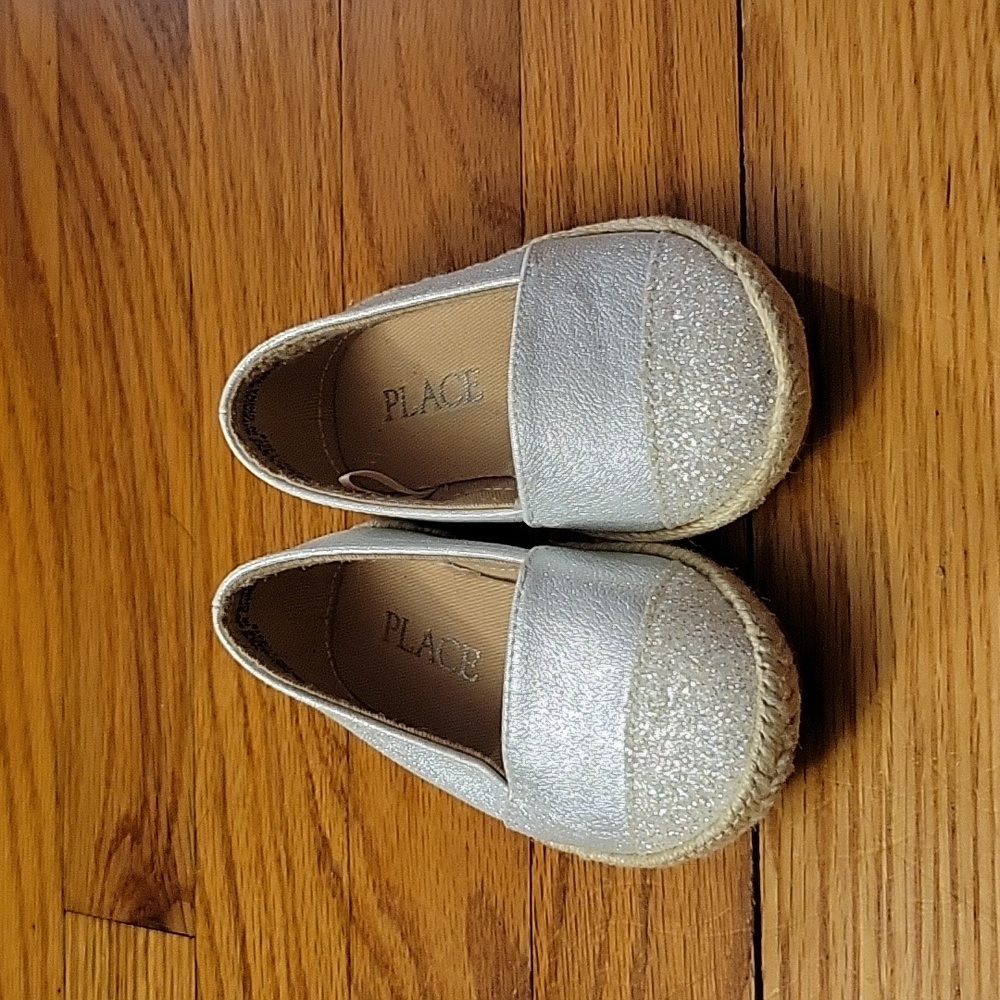 Children's Place Silver Shoes, size 4